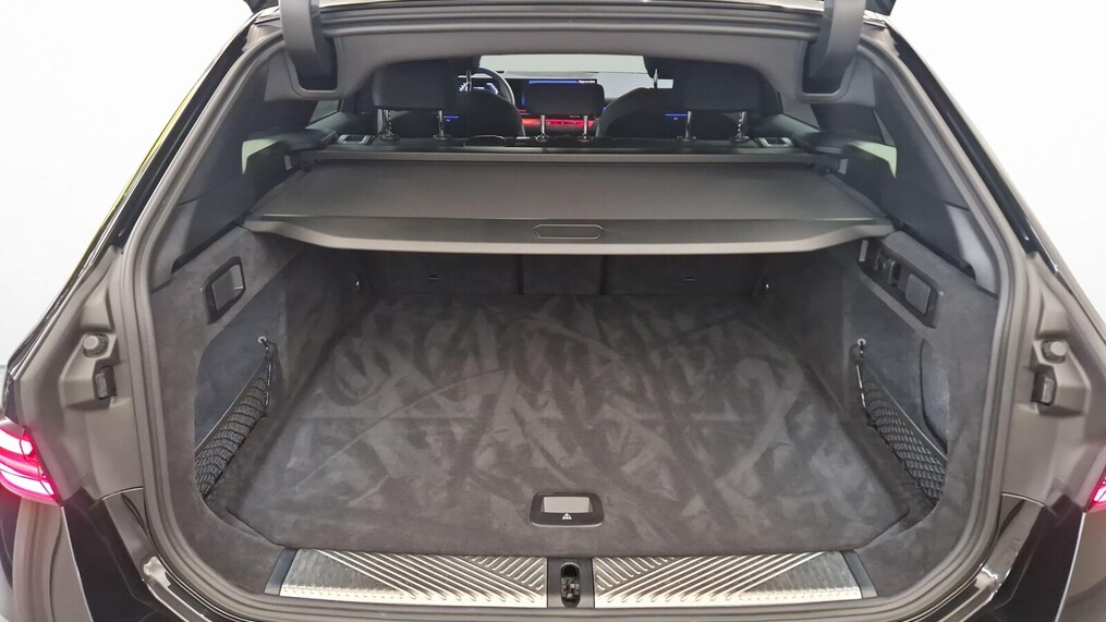 BMW Serii 5, 520