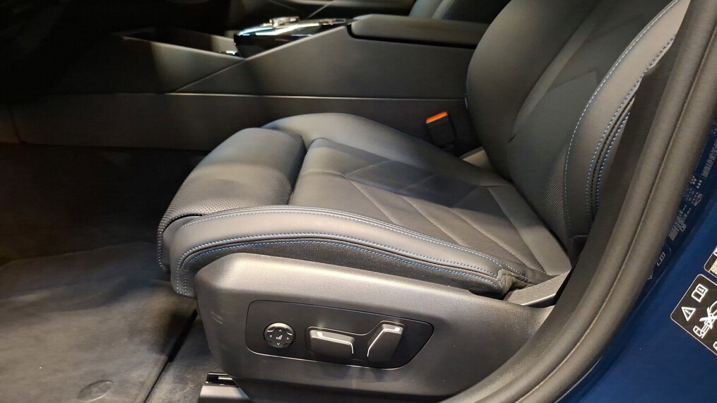 BMW Serii 5, 520