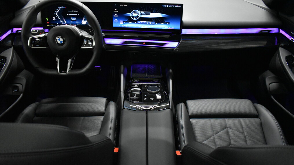 BMW Serii 5, 520
