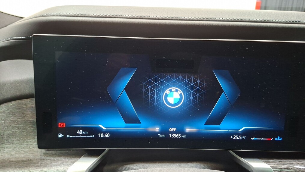 BMW Serii 7, 740
