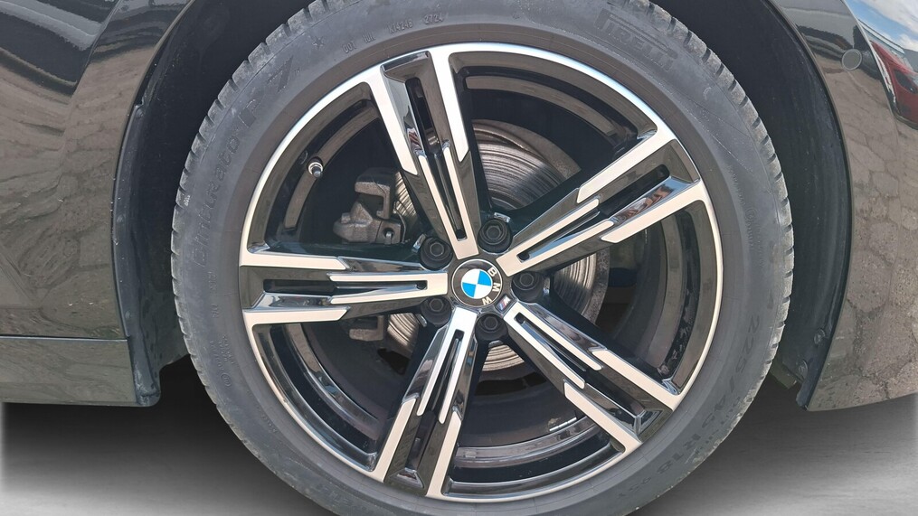 BMW Serii 3, 318