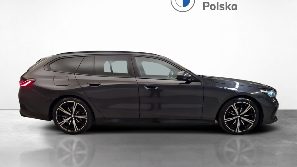 BMW Serii 5, 520