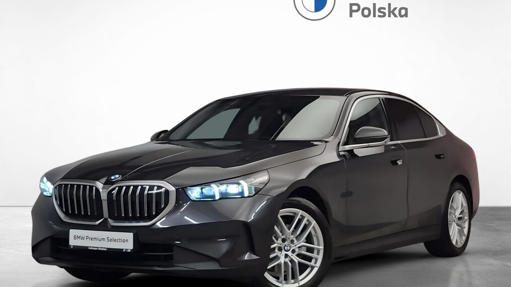 BMW Serii 5, 520