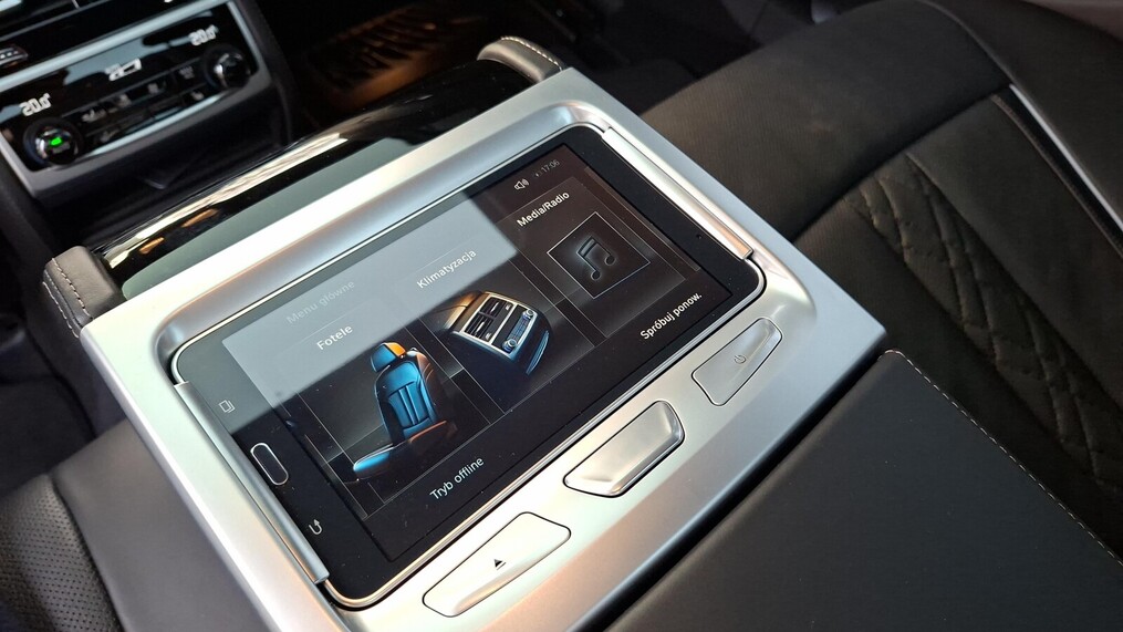 BMW Serii 7, 750