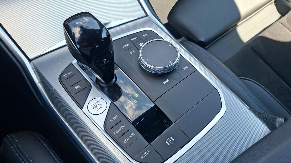 BMW Serii 3, 340