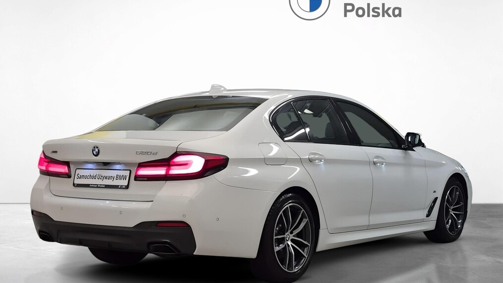BMW Serii 5, 520