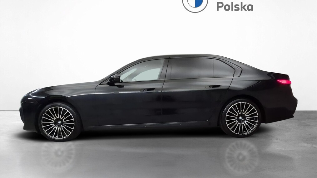 BMW Serii 7, 740