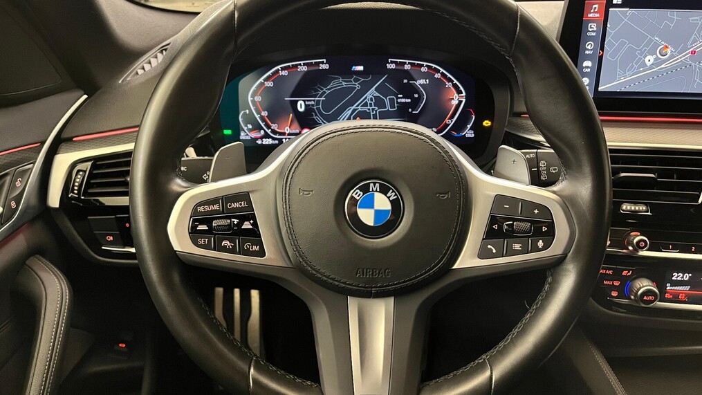 BMW Serii 5, 530