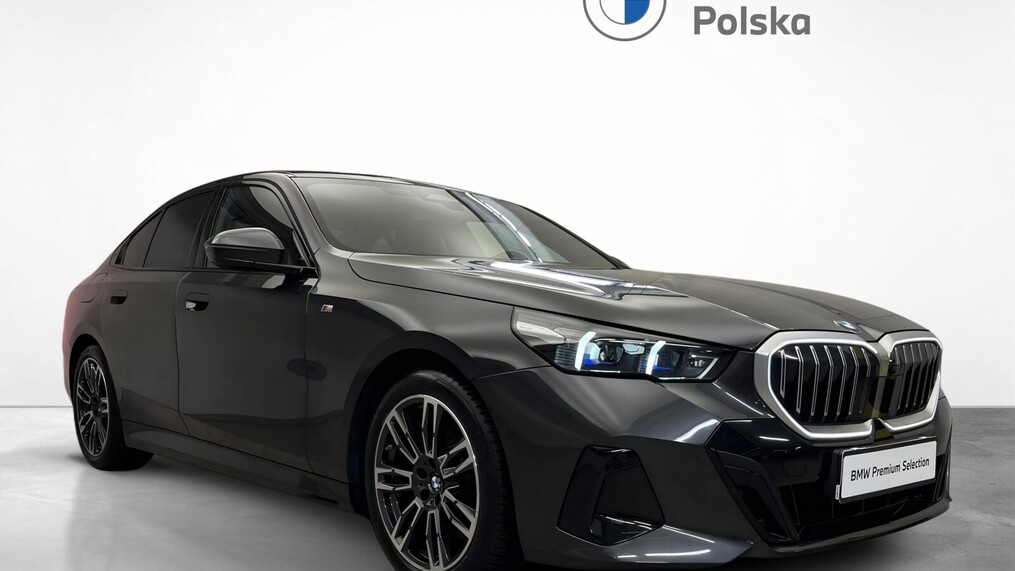 BMW Serii 5, 520