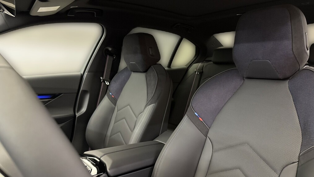 BMW Serii 5, 520