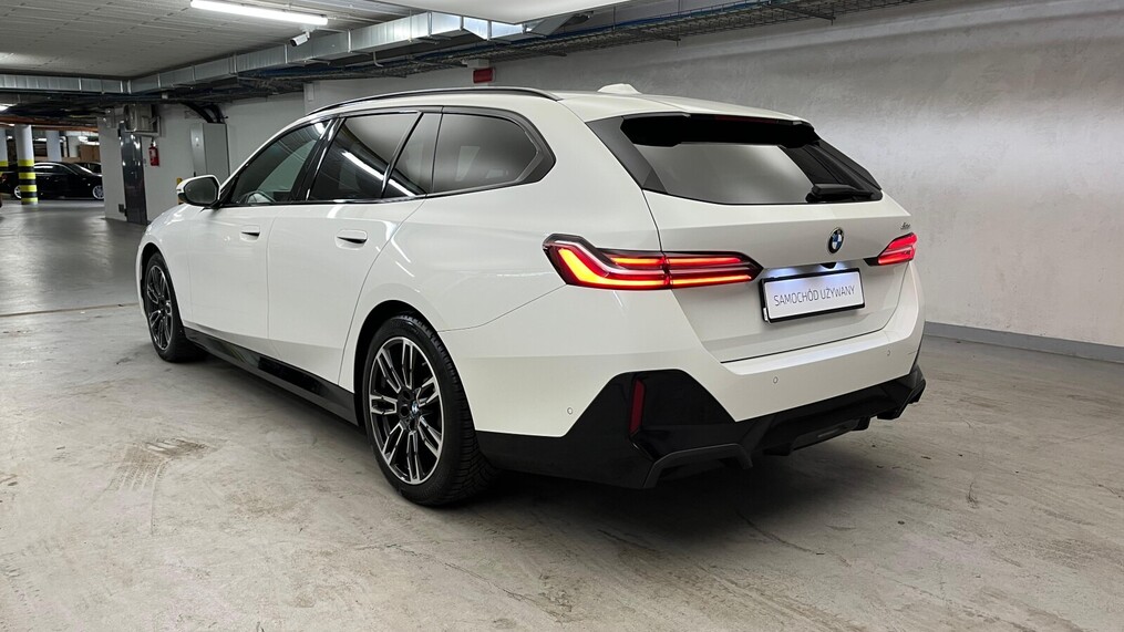 BMW Serii 5, 520