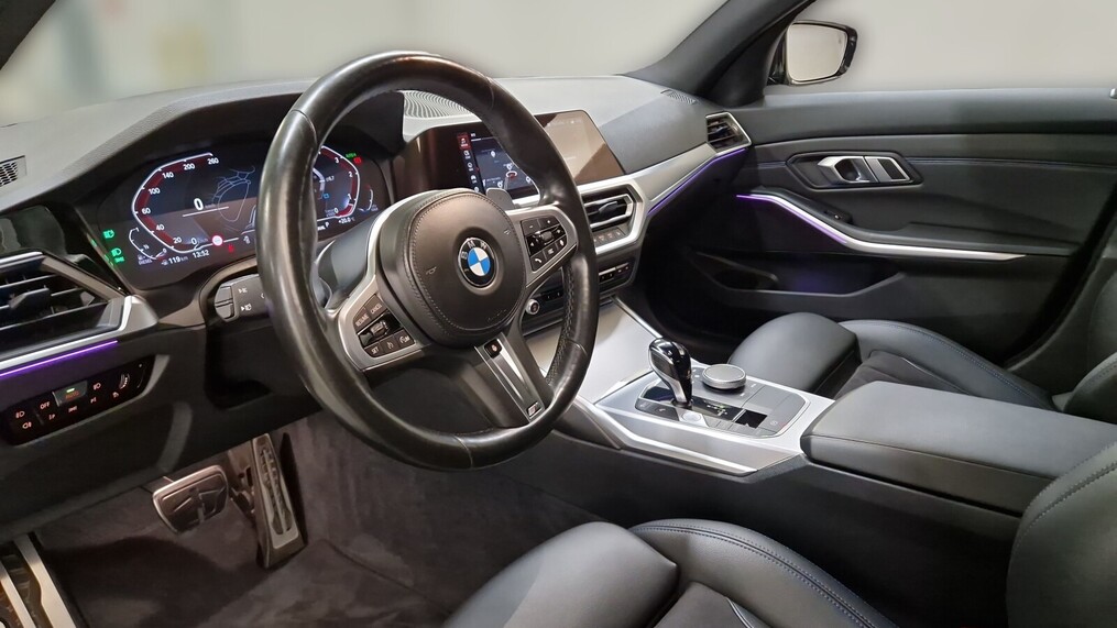 BMW Serii 3, 320