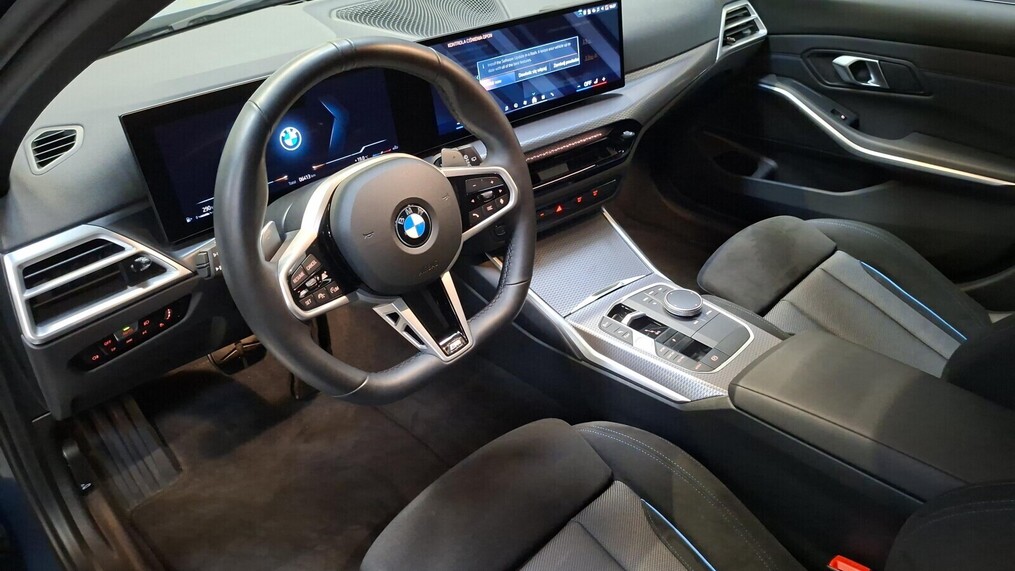 BMW Serii 3, 330
