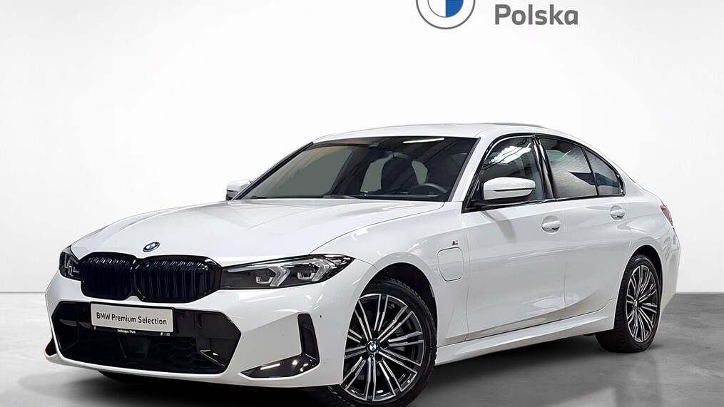 BMW Serii 3, 330
