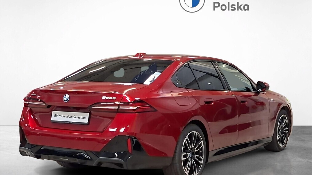 BMW Serii 5, 550