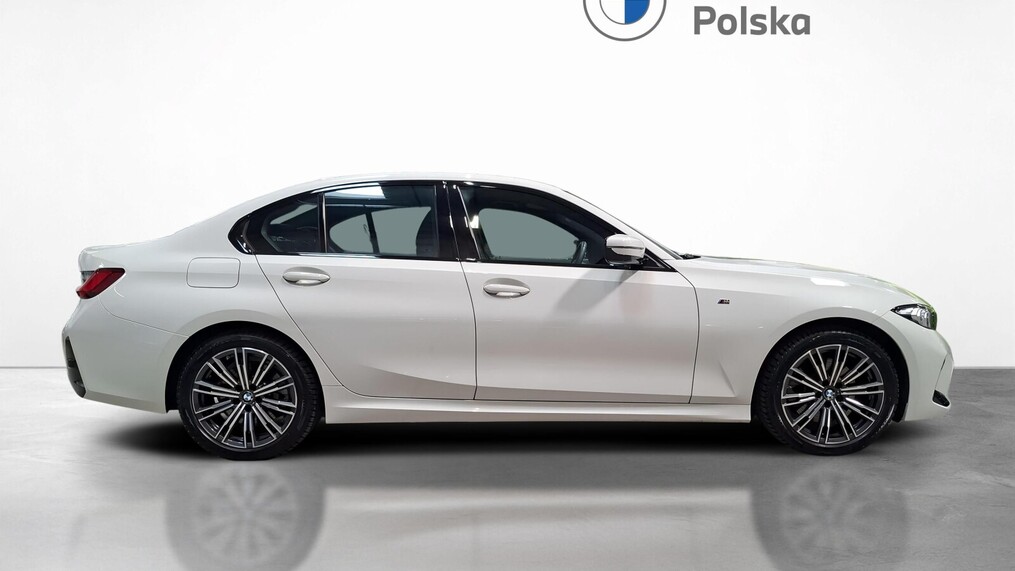 BMW Serii 3, 330