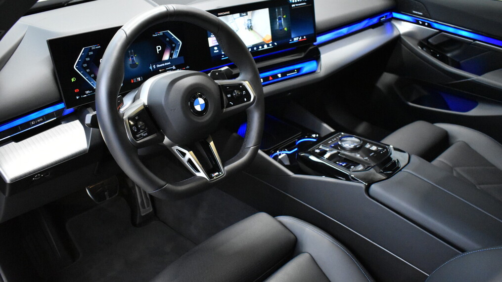 BMW Serii 5, 520
