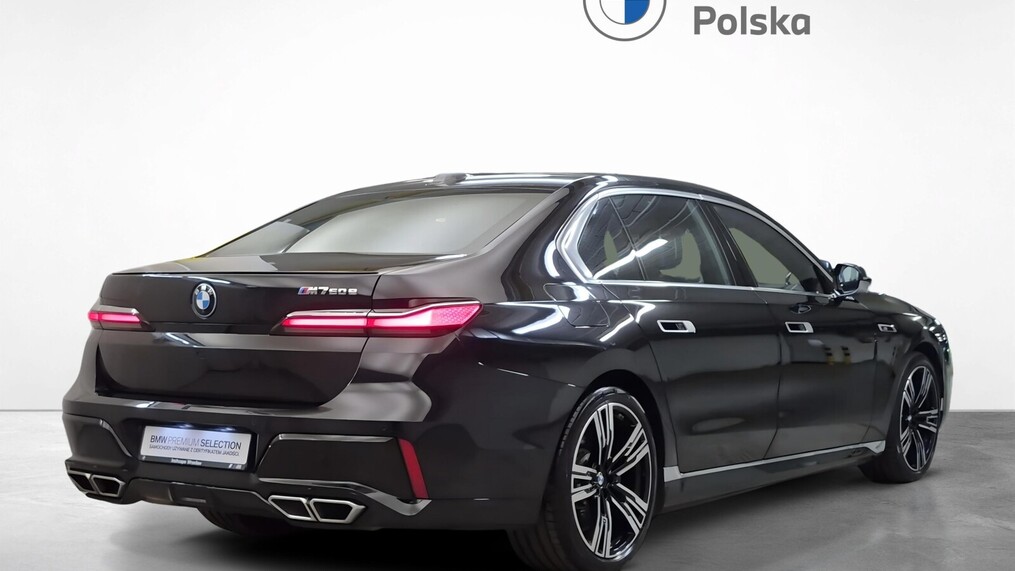 BMW Serii 7, 760