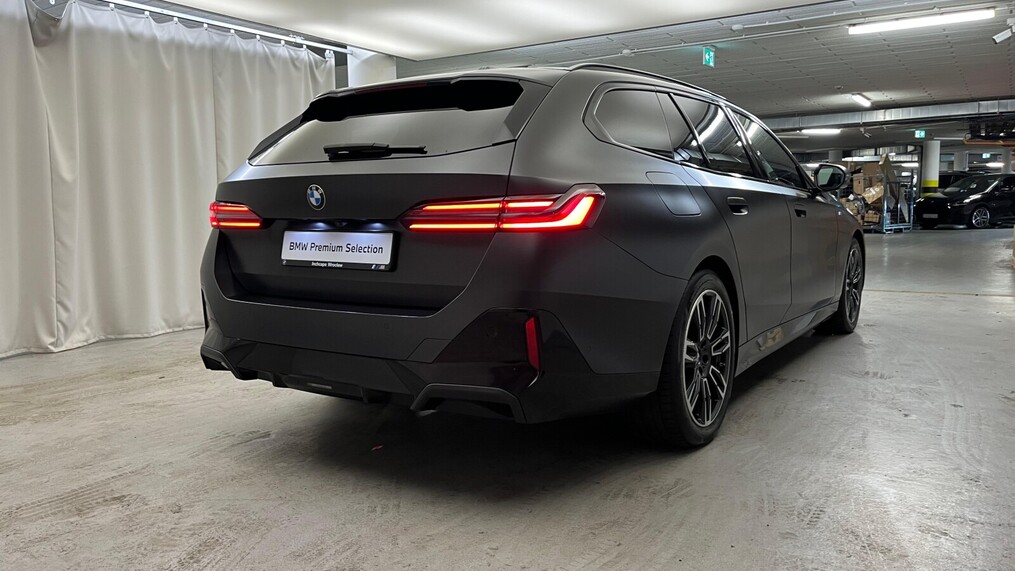 BMW Serii 5, 520