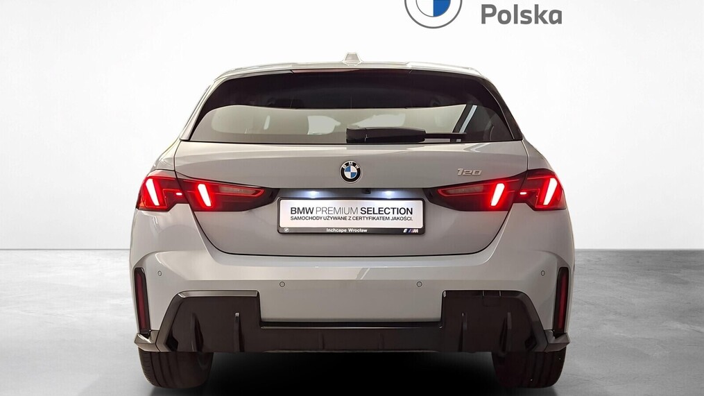 BMW Serii 1, 120