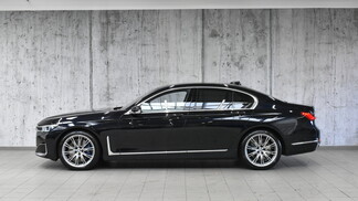 BMW Serii 7, 740