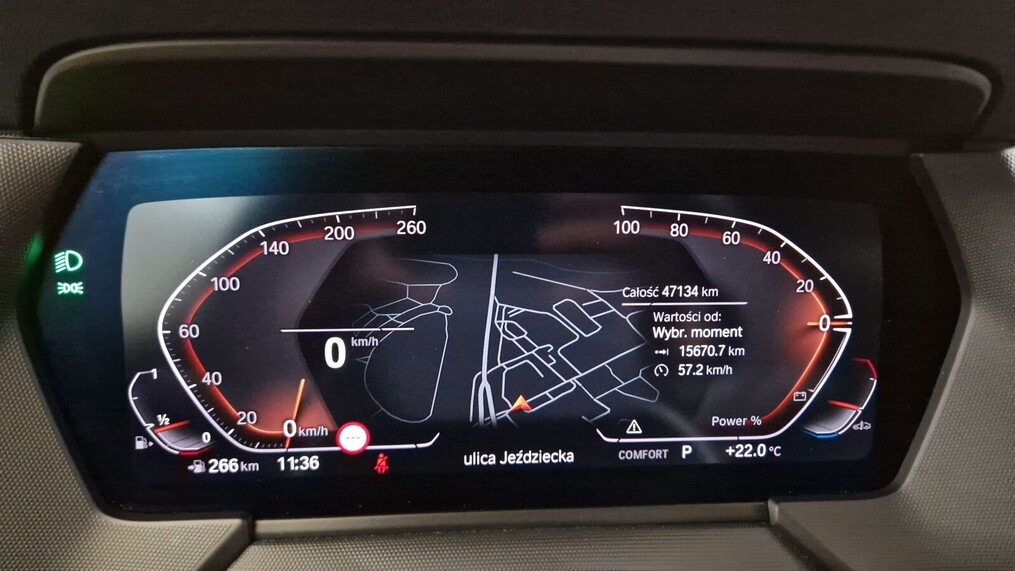 BMW Serii 2, 218