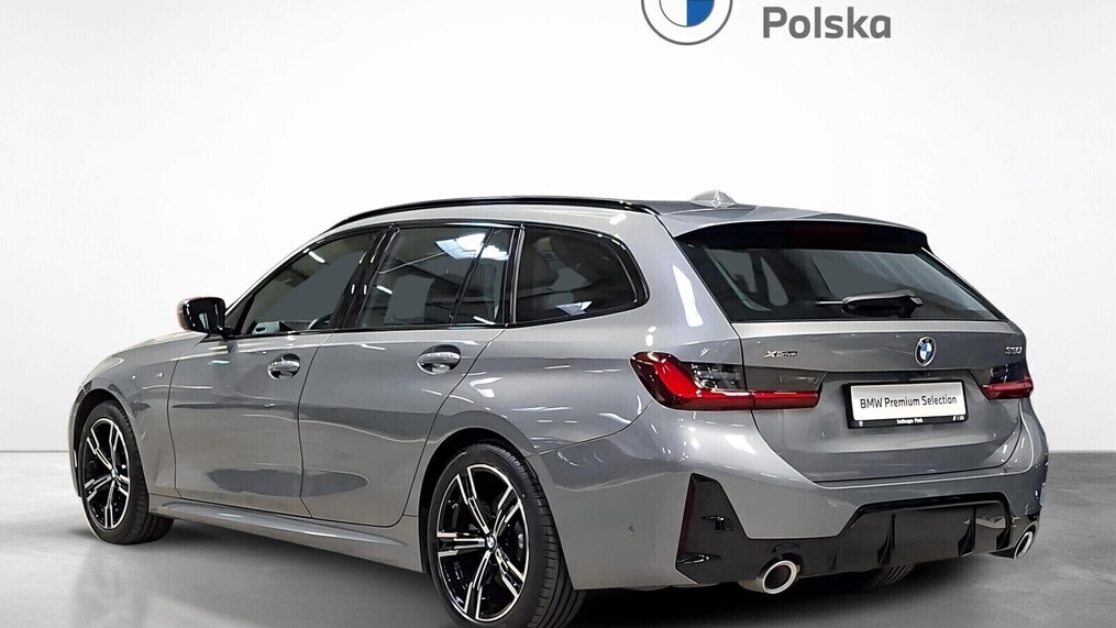 BMW Serii 3, 330