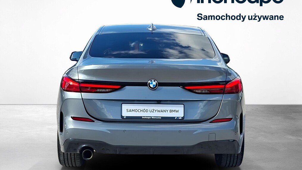 BMW Serii 2, 218
