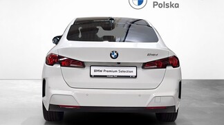 BMW Serii 2, 218