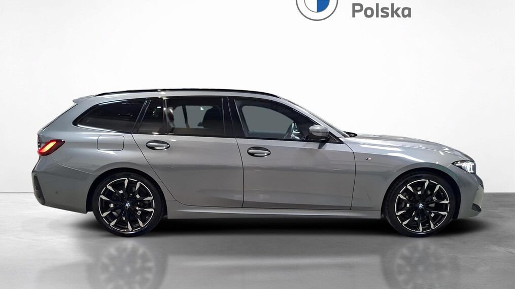 BMW Serii 3, 330