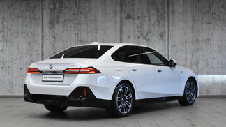 BMW Serii 5, 520