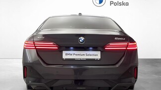 BMW Serii 5, 520