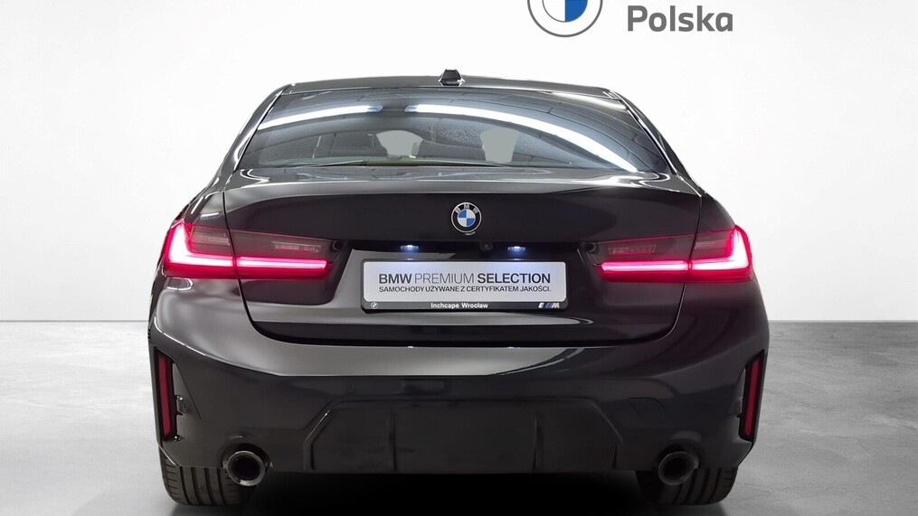 BMW Serii 3, 320