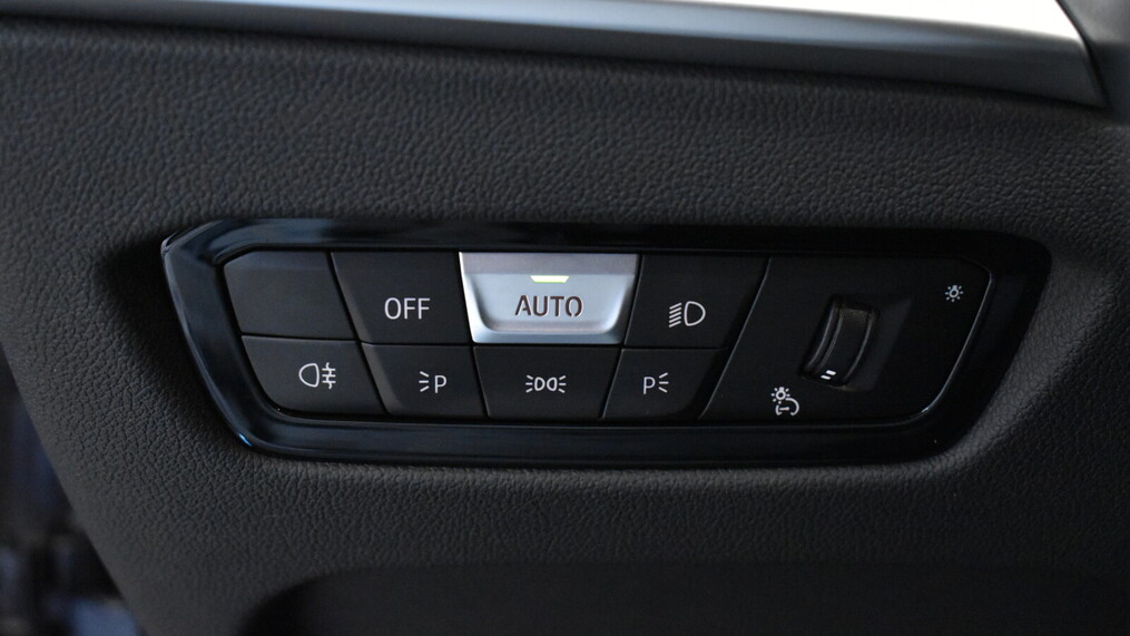 BMW Serii 3, 318