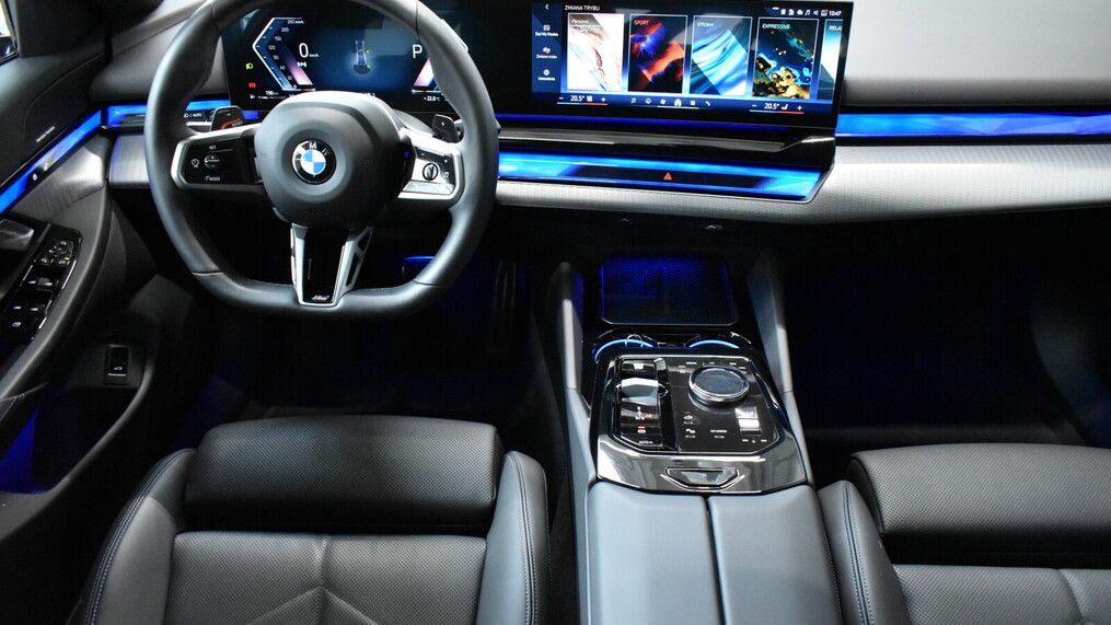 BMW Serii 5, 520