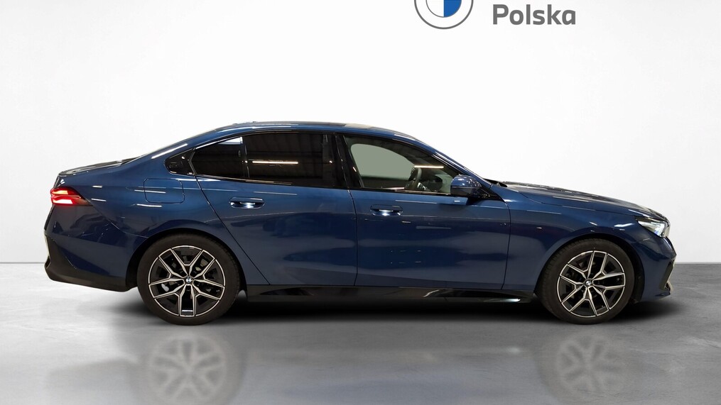 BMW Serii 5, 520