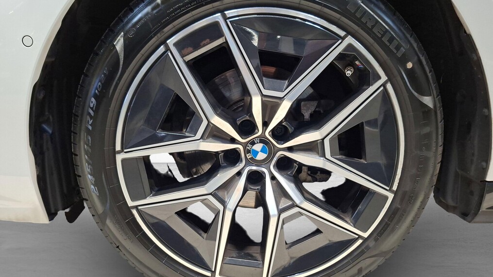 BMW Serii 5, 520