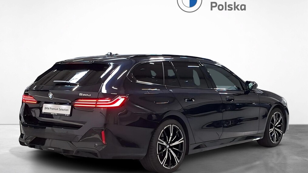 BMW Serii 5, 520