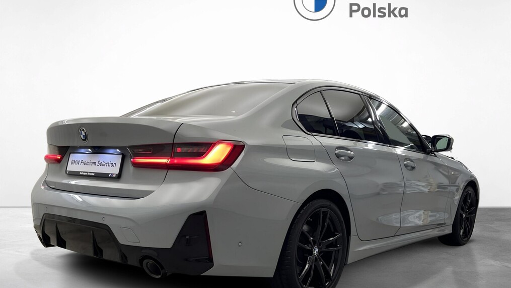 BMW Serii 3, 320