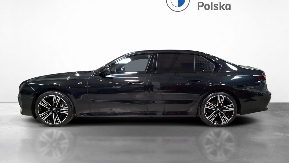 BMW Serii 7, 740