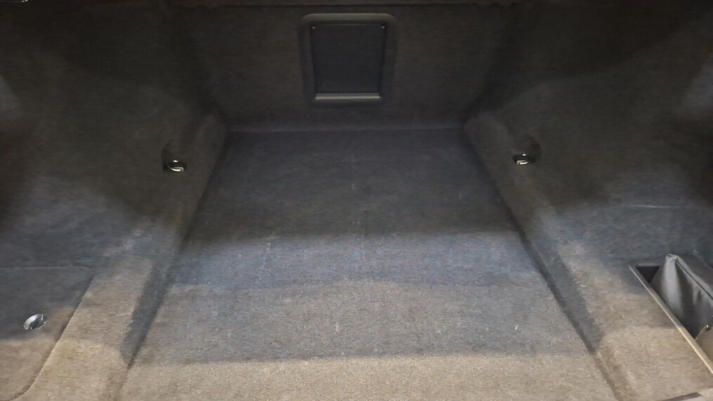 BMW Serii 7, 740