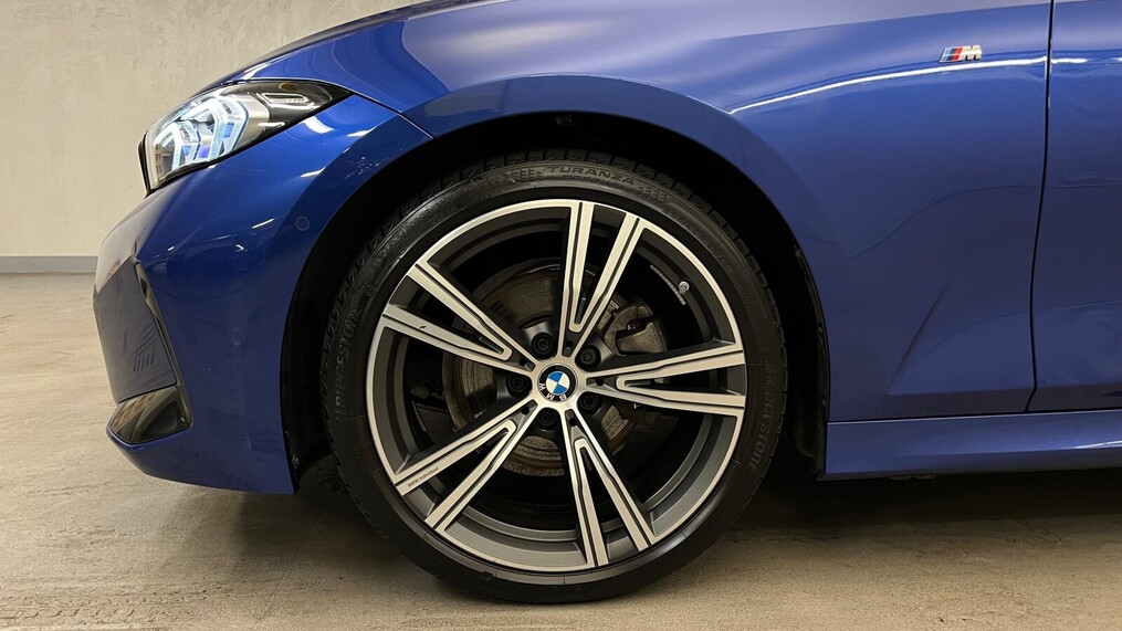 BMW Serii 3, 320