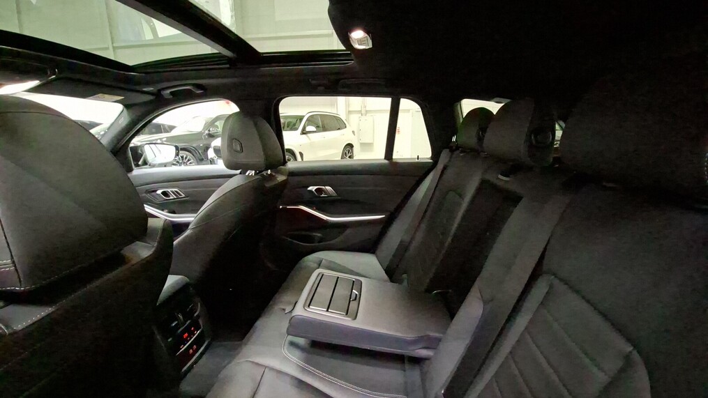 BMW Serii 3, 340