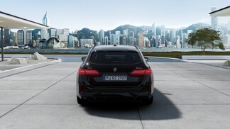 BMW Serii 5, 520