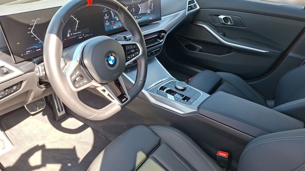 BMW Serii 3, 340