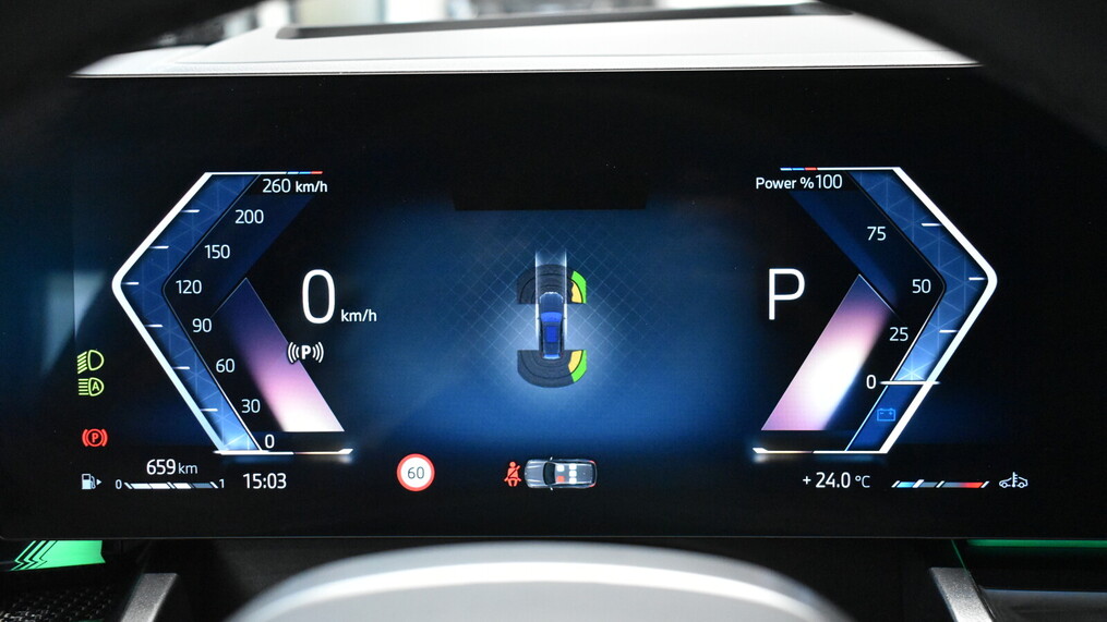 BMW Serii 5, 520