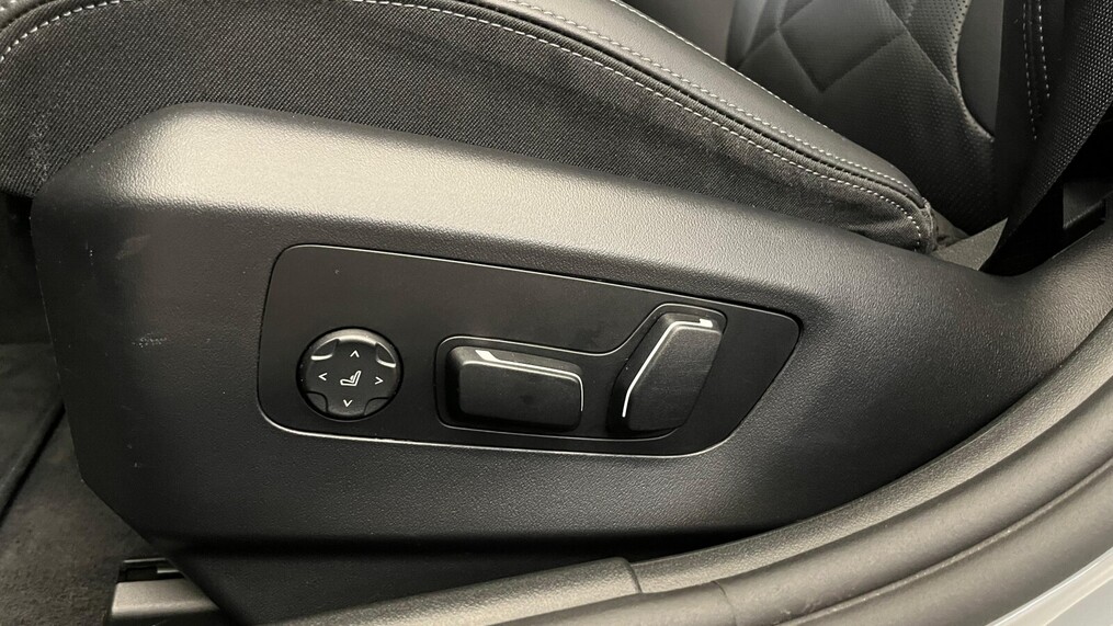 BMW Serii 5, 520