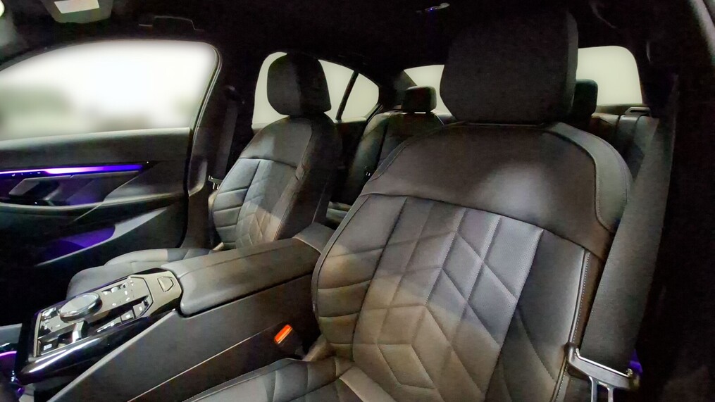 BMW Serii 5, 520