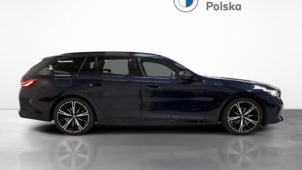 BMW Serii 5, 520