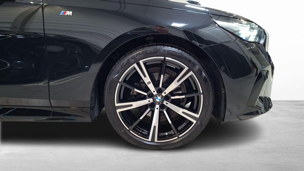 BMW Serii 5, 520
